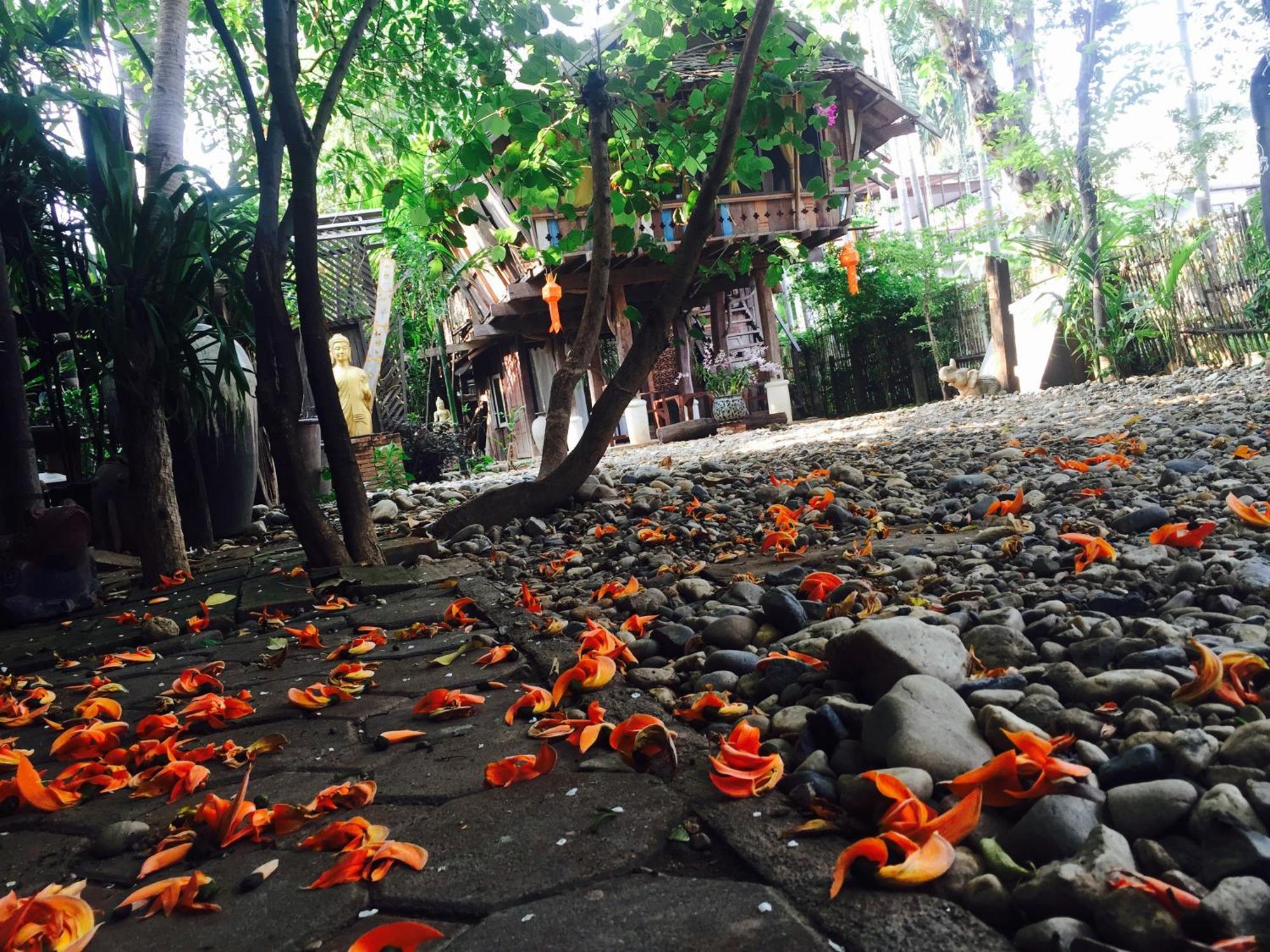 Baanbooloo Village Chiang Mai Bagian luar foto